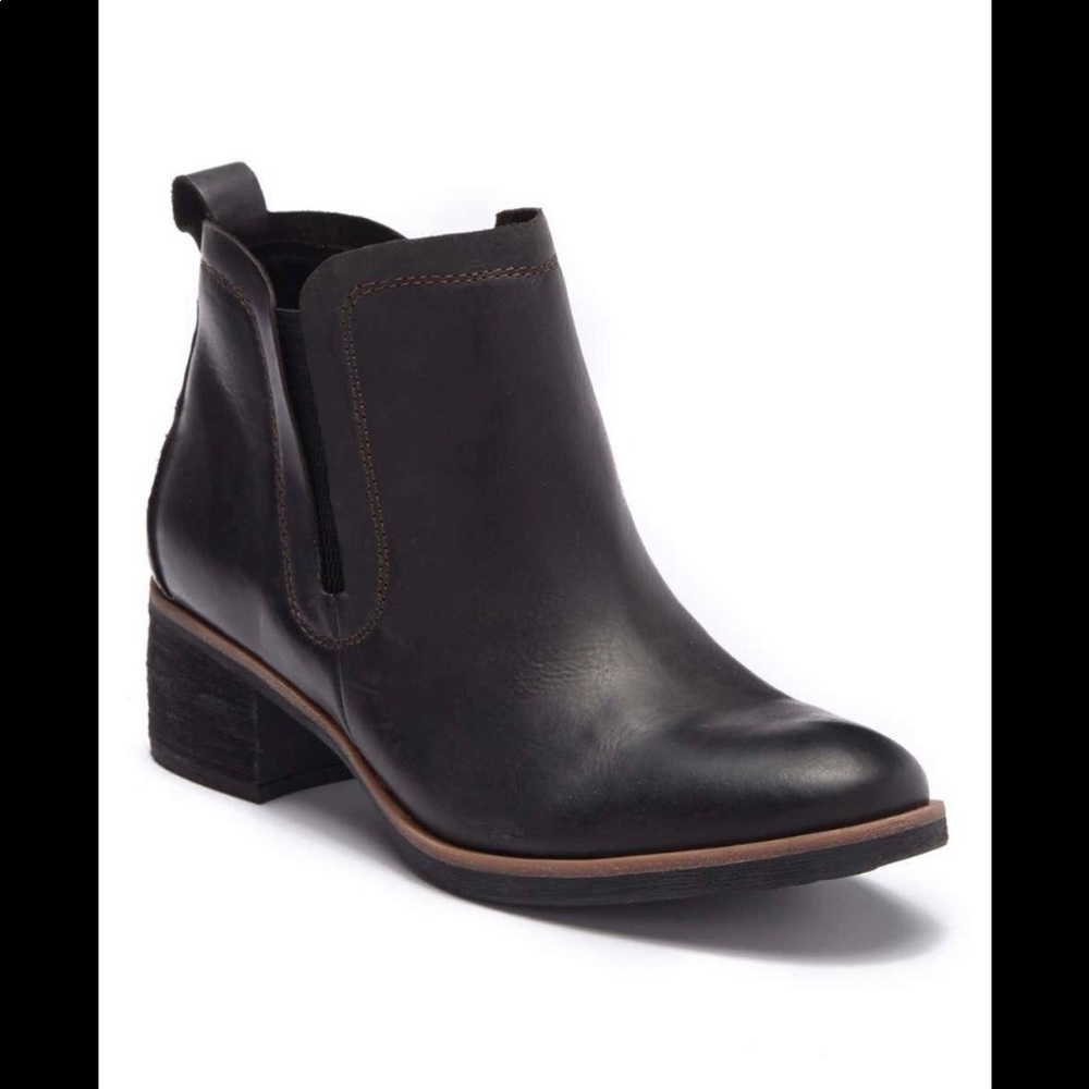 Kork Ease “tea chelsea boot” in black